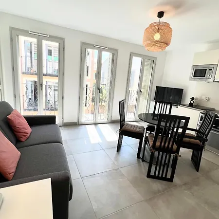 Old - 4 Persons - Private Parking * Antibes